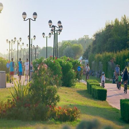 Hotel Amburgo Bibione Bagian luar foto