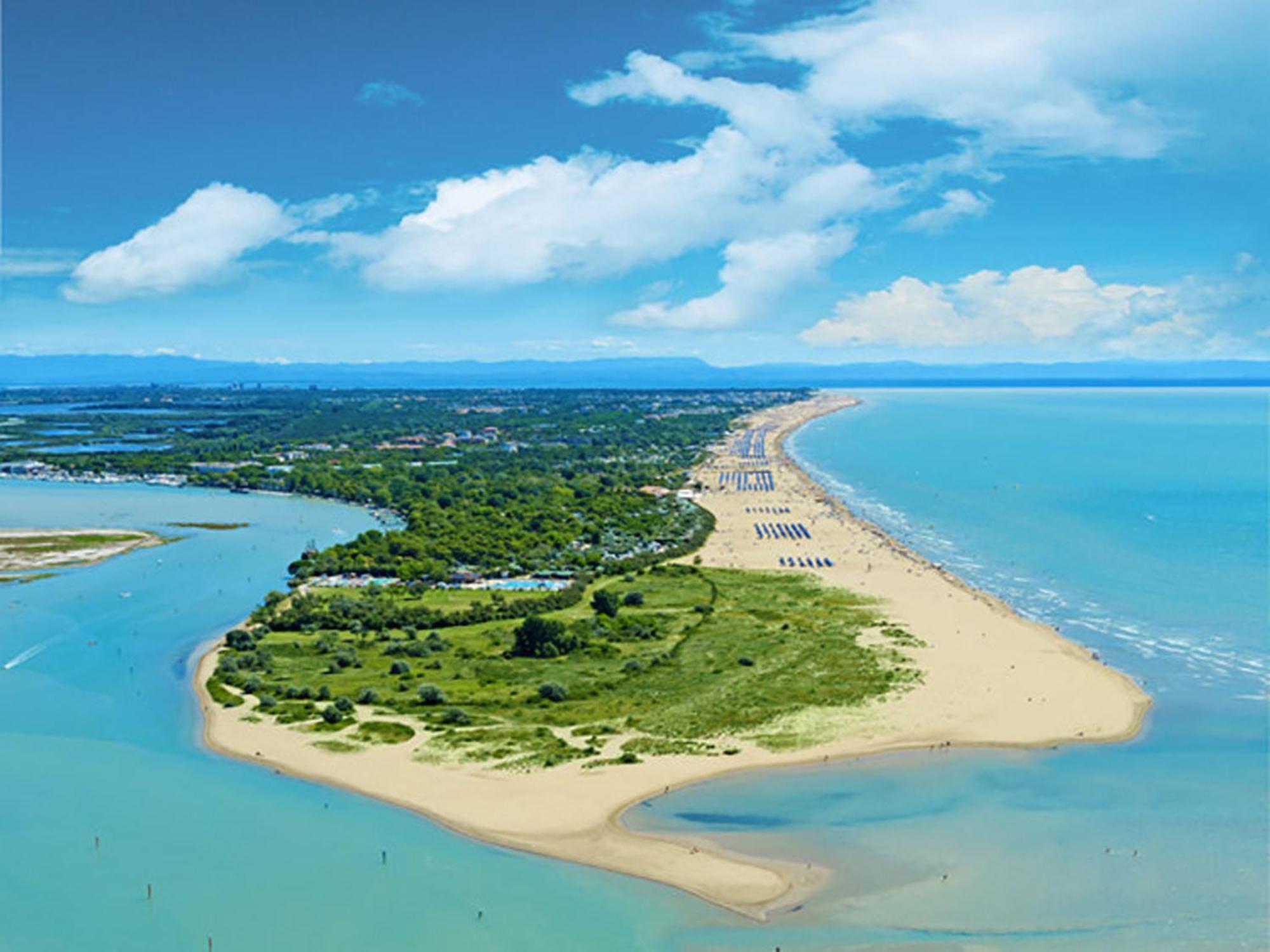 Hotel Amburgo Bibione Bagian luar foto