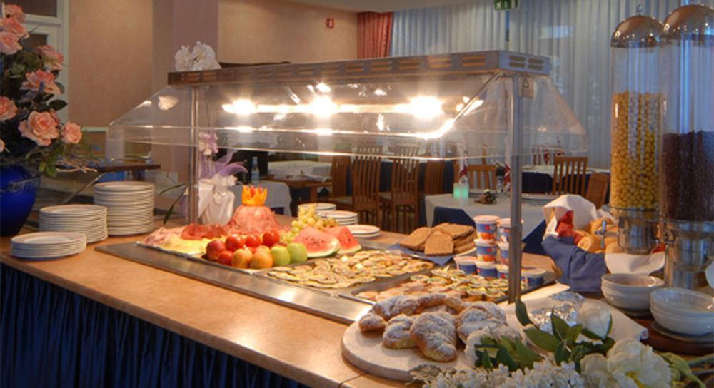 Hotel Amburgo Bibione Bagian luar foto
