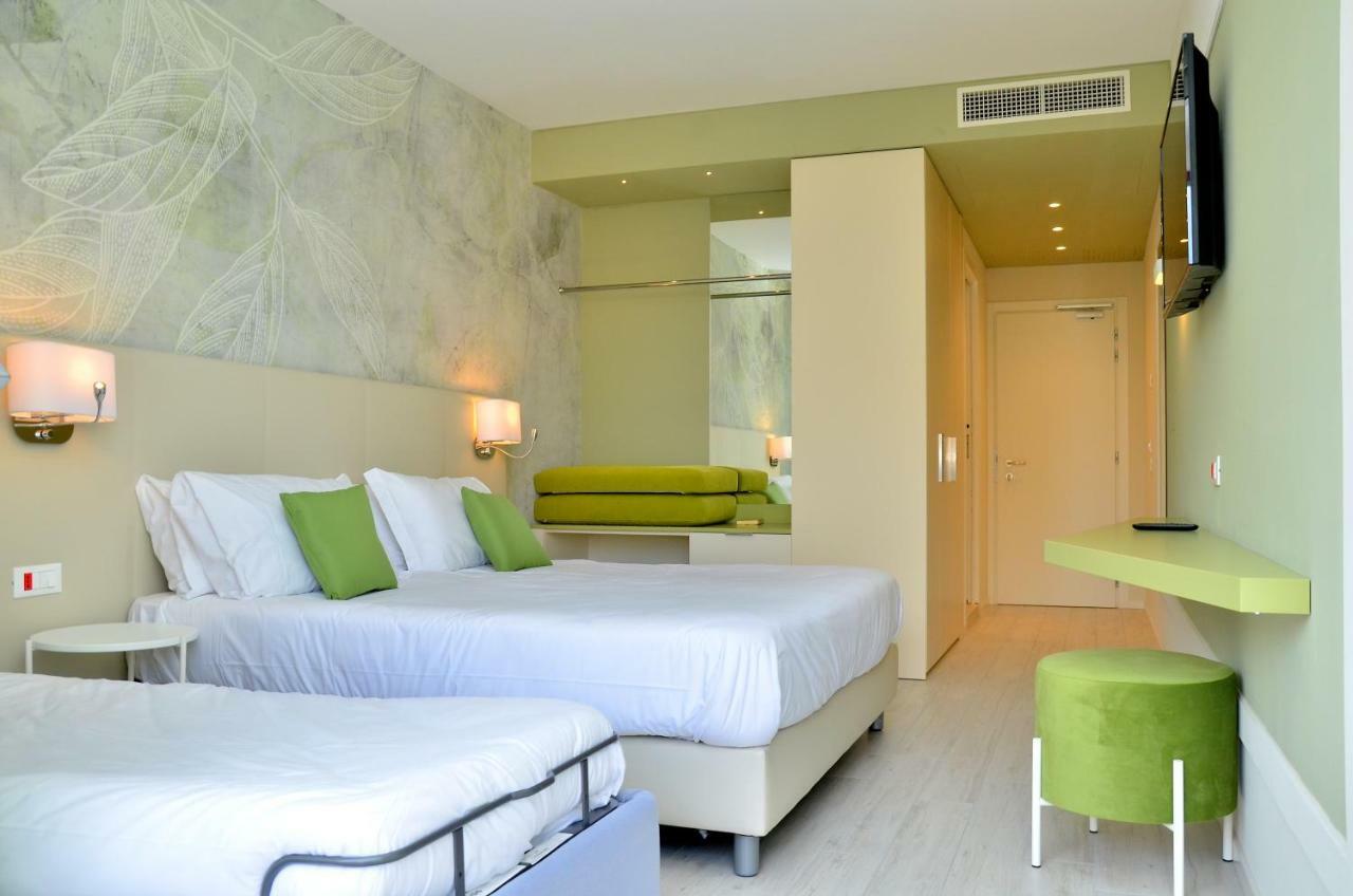 Hotel Amburgo Bibione Bagian luar foto