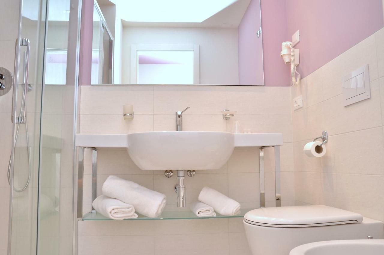 Hotel Amburgo Bibione Bagian luar foto