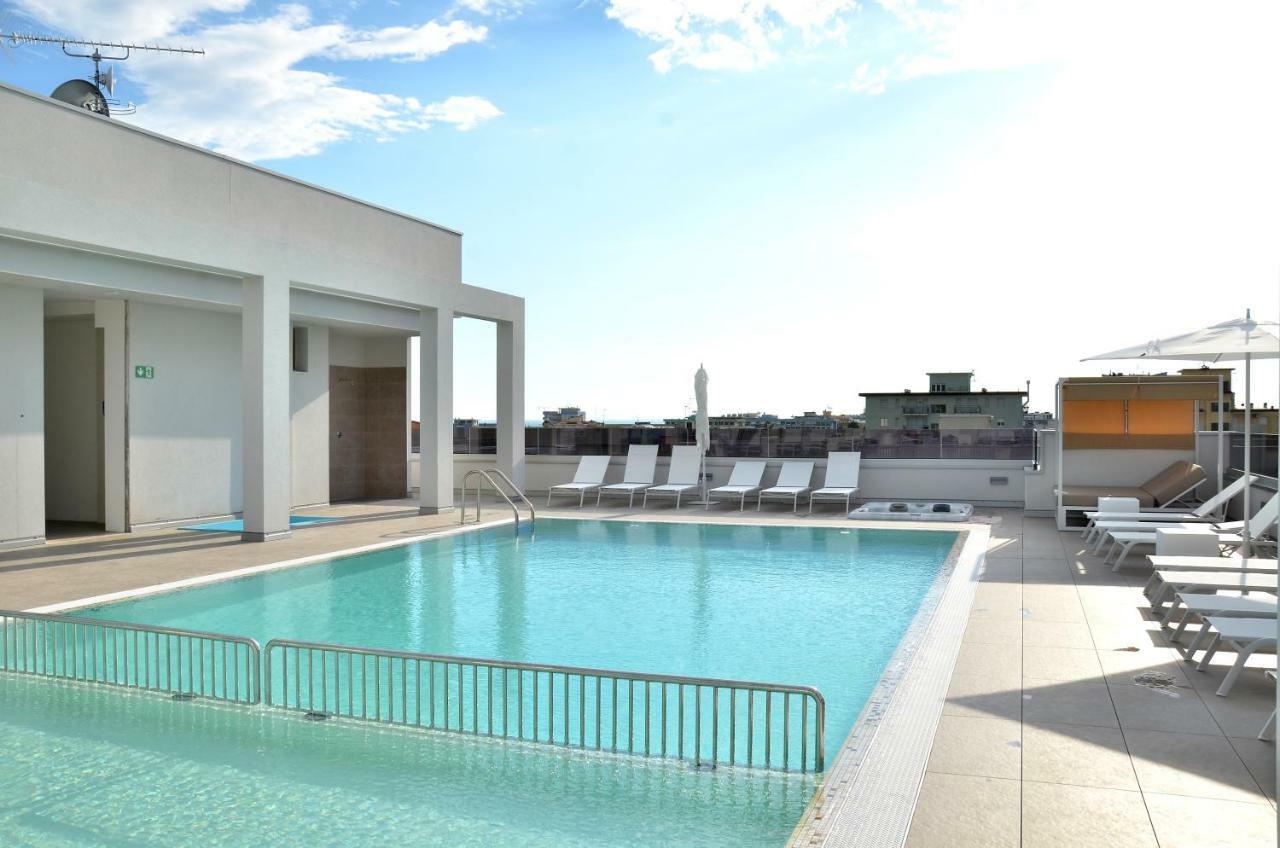 Hotel Amburgo Bibione Bagian luar foto