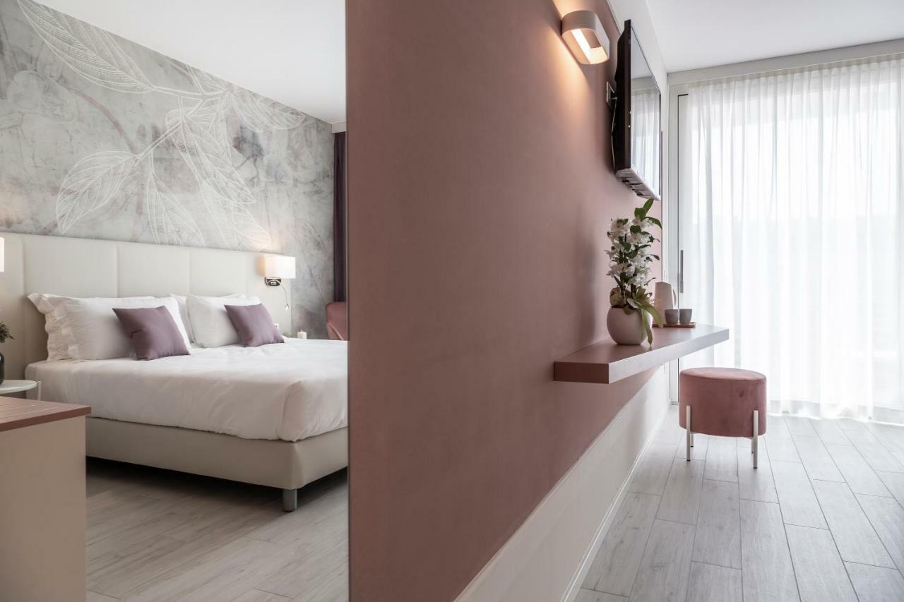 Hotel Amburgo Bibione Bagian luar foto