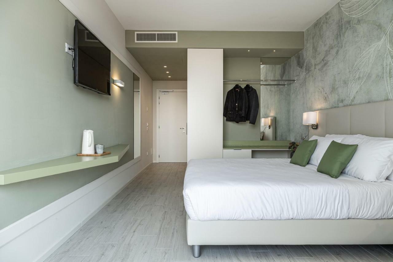 Hotel Amburgo Bibione Bagian luar foto