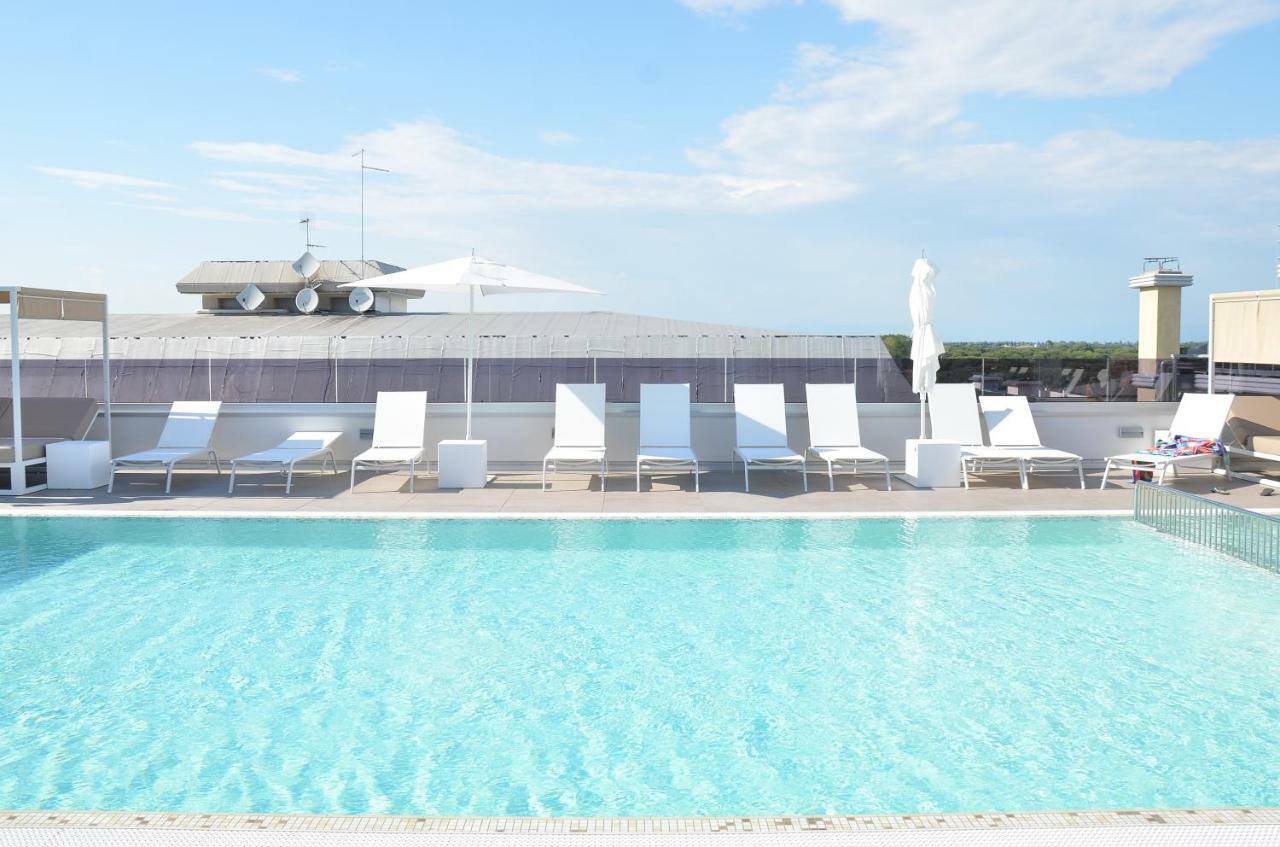 Hotel Amburgo Bibione Bagian luar foto